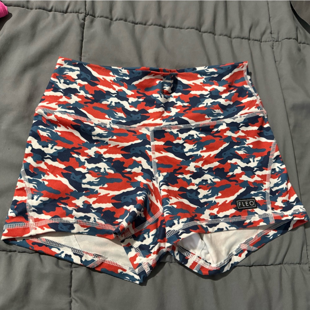 Fleo Apex contour Red and Blue Camo Shorts